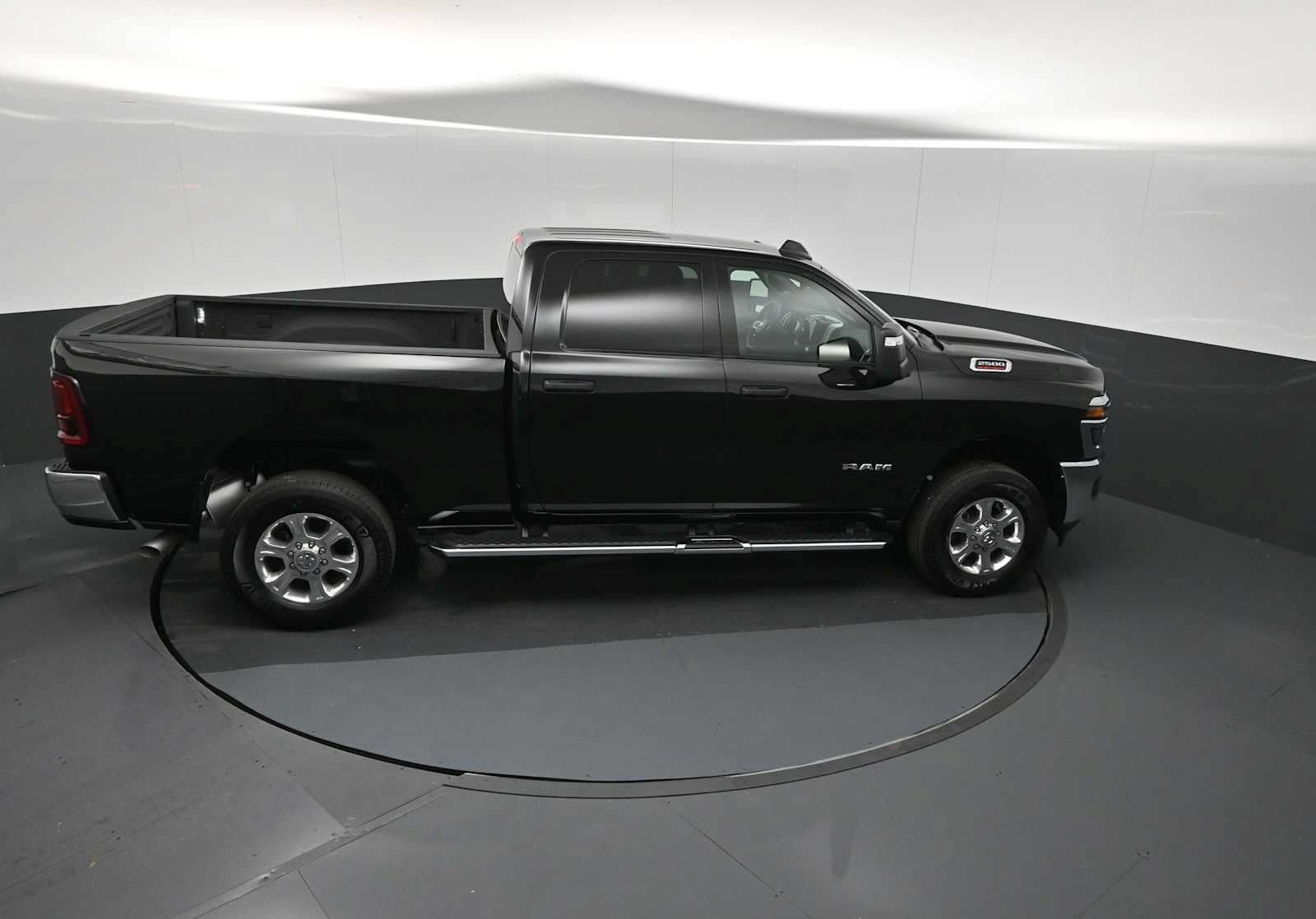 Used 2026 RAM 2500 Big Horn AWD/4WD image 17