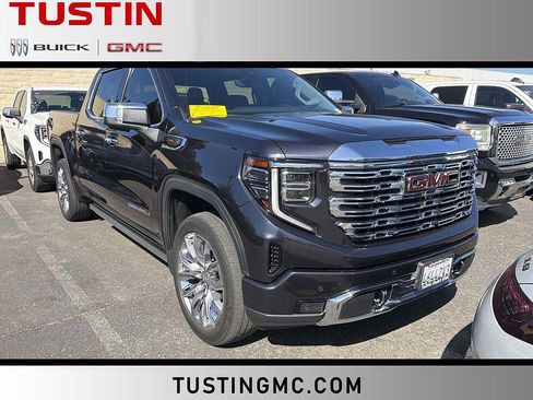 Used 2023 GMC Sierra 1500 Denali w/ Denali Reserve Package AWD/4WD image 1