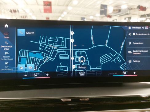 Used 2023 BMW 230i xDrive Coupe w/ Premium Package image 25