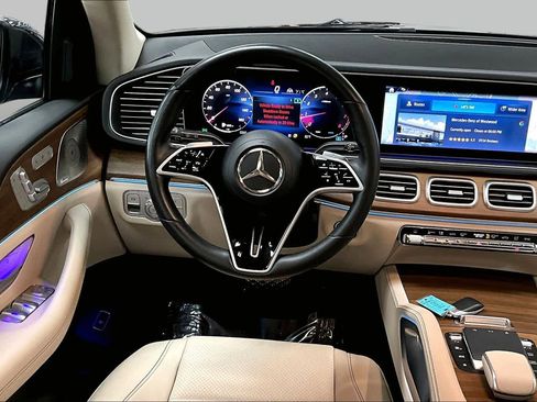 Used 2024 Mercedes-Benz GLE 350 4MATIC image 6