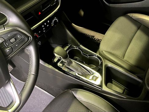 Used 2024 Buick Encore GX Preferred image 17