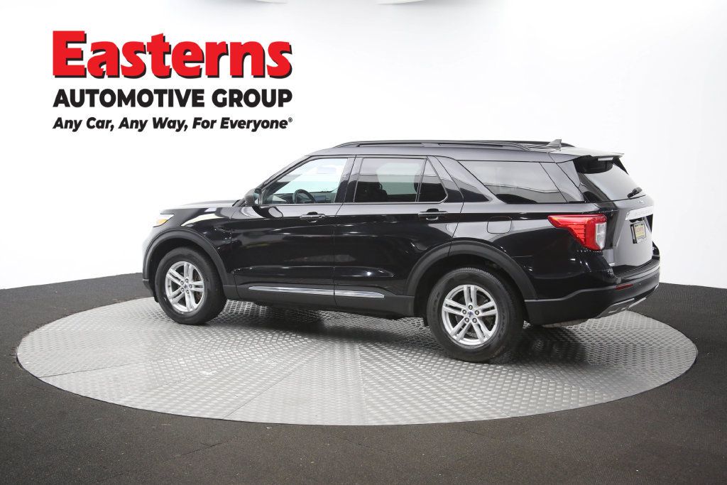 Used 2022 Ford Explorer XLT w/ Equipment Group 202A AWD/4WD image 59