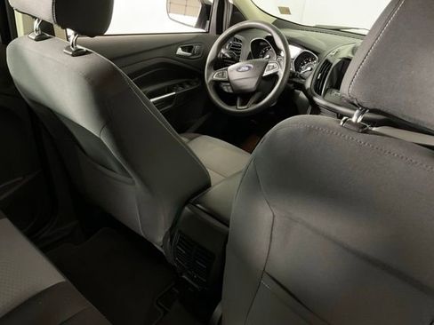 Used 2017 Ford Escape SE w/ Equipment Group 201A image 33