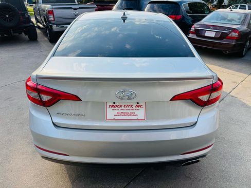 Used 2015 Hyundai Sonata SE FWD image 4