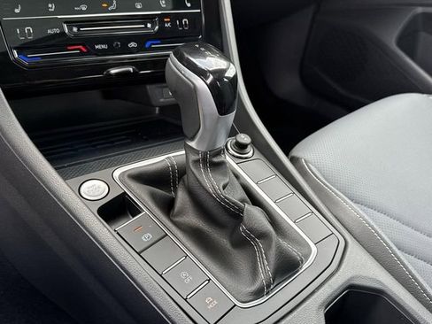 New 2025 Volkswagen Jetta SEL image 13