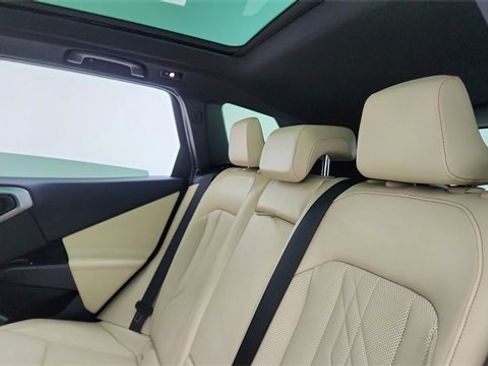 Used 2025 BMW X3 xDrive30i w/ M Sport Package image 29