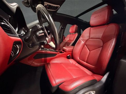 Used 2018 Porsche Macan GTS AWD/4WD image 22