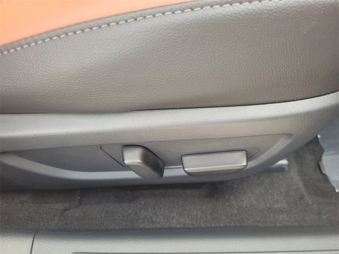 Certified 2025 MAZDA CX-50 Meridian Edition w/ Weather Package image 17