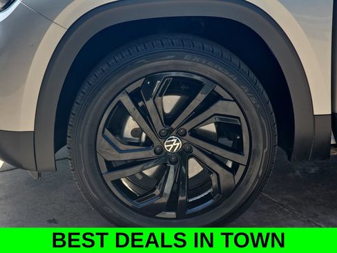 Used 2023 Volkswagen Atlas SE FWD image 37