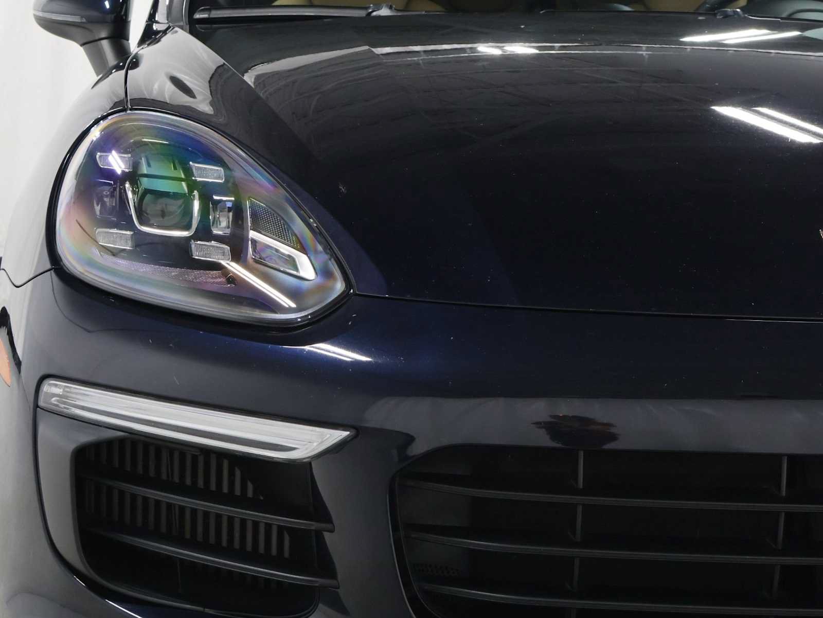 Used 2018 Porsche Cayenne S AWD/4WD image 15
