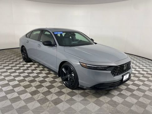 Certified 2025 Honda Accord Sport image 15