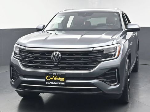Used 2025 Volkswagen Atlas Cross Sport SEL Premium R-Line AWD/4WD image 7
