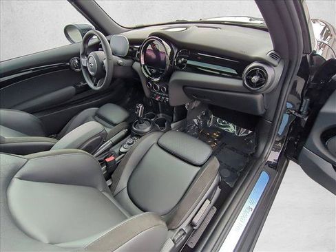 Used 2024 MINI Cooper S w/ Signature Upholstery Package FWD image 23