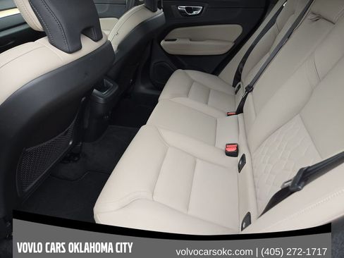 Used 2026 Volvo XC60 B5 Plus w/ Protection Package Premier AWD/4WD image 25