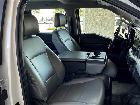Used 2024 Ford F250 XL w/ XL Chrome Package image 8
