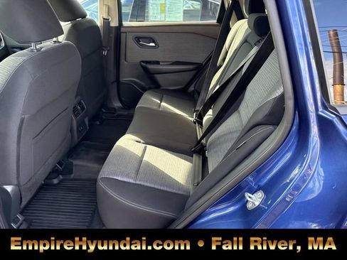 Used 2022 Nissan Rogue SV image 13