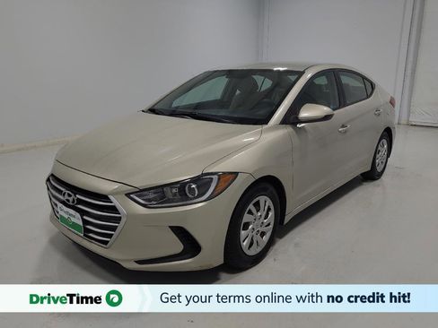 Used 2018 Hyundai Elantra SE w/ SE Connectivity Package 04 FWD image 1