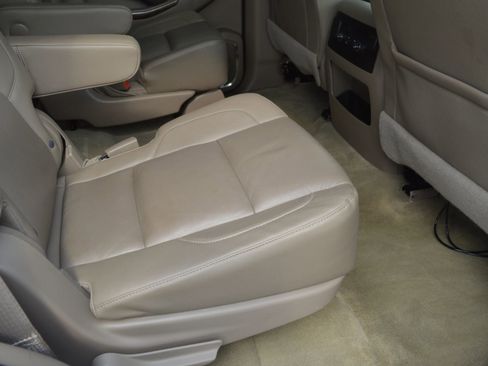 Used 2016 Chevrolet Tahoe LT w/ Luxury Package image 21