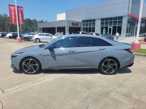 Used 2022 Hyundai Elantra N Line FWD image 2