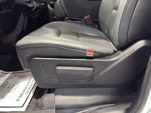 Used 2022 RAM 1500 Tradesman w/ Level 1 Safety Group AWD/4WD image 18
