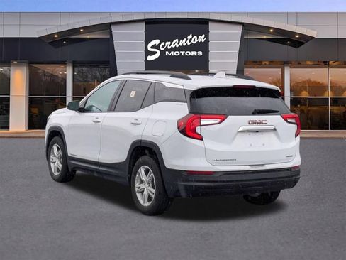 Used 2023 GMC Terrain SLE w/ Driver Convenience Package AWD/4WD image 3