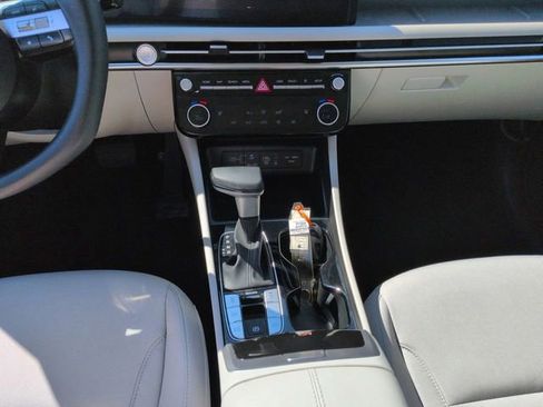 Used 2025 Hyundai Tucson SEL image 18