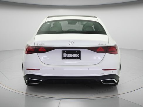 New 2026 Mercedes-Benz E 450 4MATIC Sedan image 3