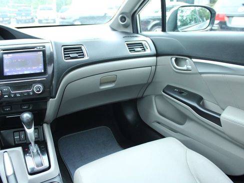 Used 2015 Honda Civic EX-L image 16