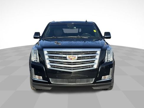 Used 2017 Cadillac Escalade Platinum image 2