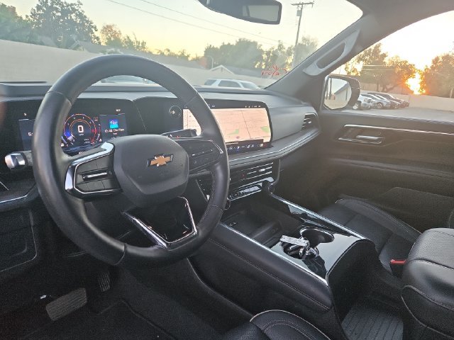 Used 2025 Chevrolet Tahoe Premier RWD image 5