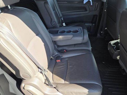 Used 2019 Honda Odyssey EX-L image 8