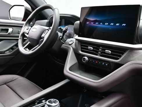 New 2026 Ford Explorer Platinum AWD/4WD image 14