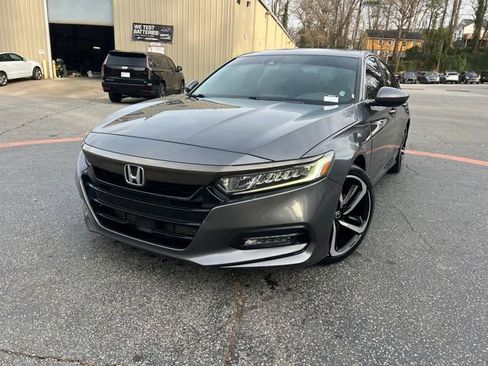 Used 2018 Honda Accord Sport image 10