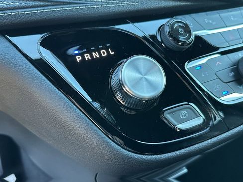 New 2026 Chrysler Pacifica Select w/ S Appearance Package image 28