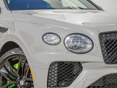New 2026 Bentley Bentayga Speed image 3