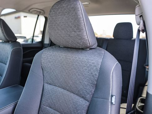 Certified 2025 Honda Ridgeline Sport image 15