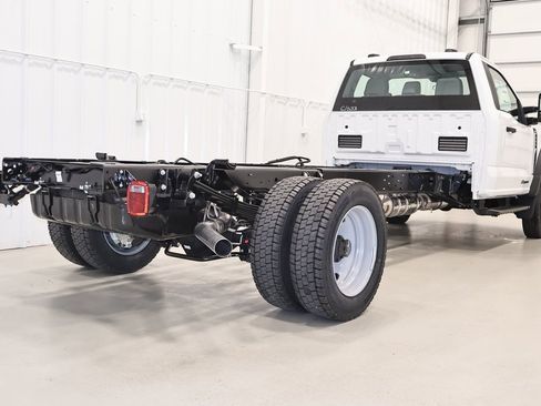 New 2026 Ford F550 4x4 Regular Cab Super Duty image 8