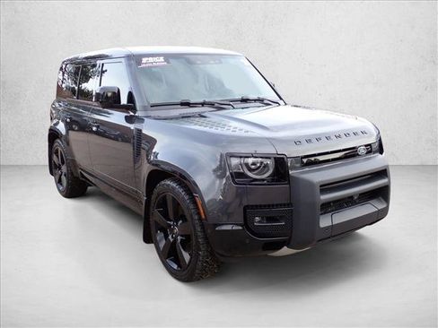 Used 2024 Land Rover Defender 110 V8 image 6
