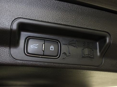 Used 2020 Ford Explorer ST AWD/4WD image 14