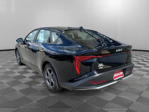 Certified 2025 Kia K4 FWD image 7