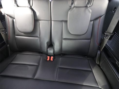 Used 2023 Ford Explorer ST-Line w/ Class IV Trailer Tow Package image 12