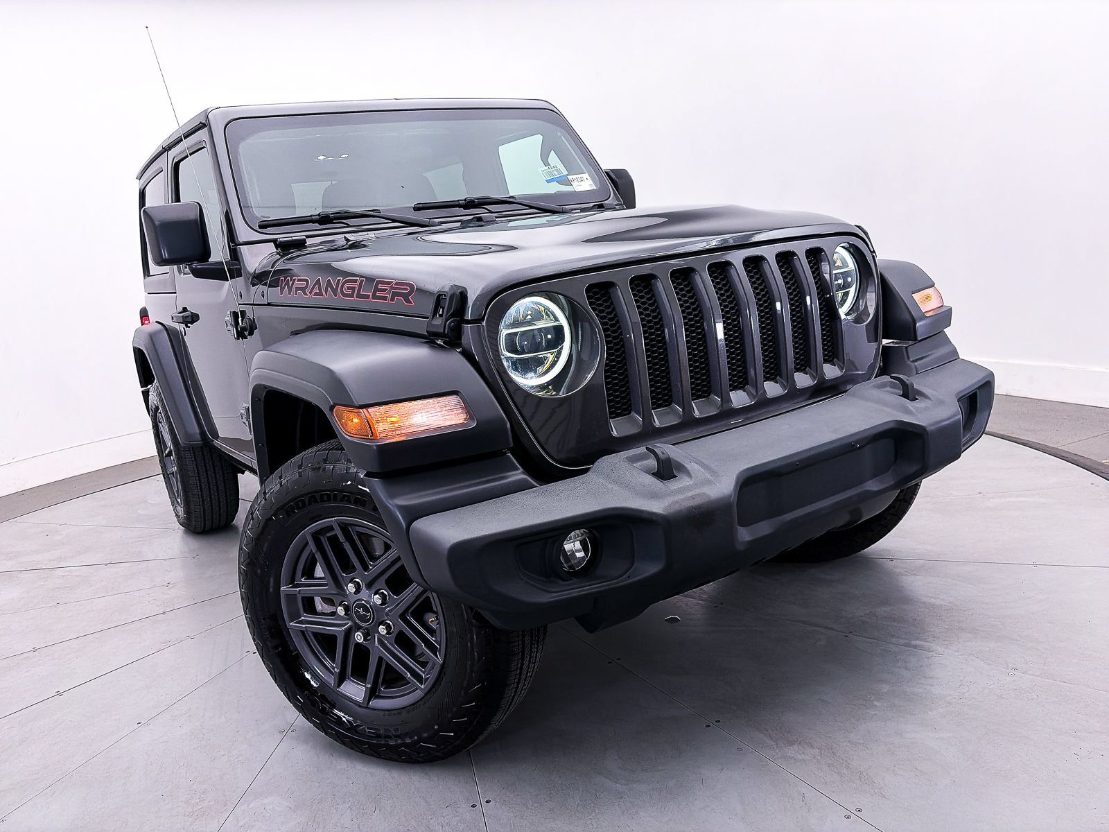 Used 2021 Jeep Wrangler Sport AWD/4WD image 7