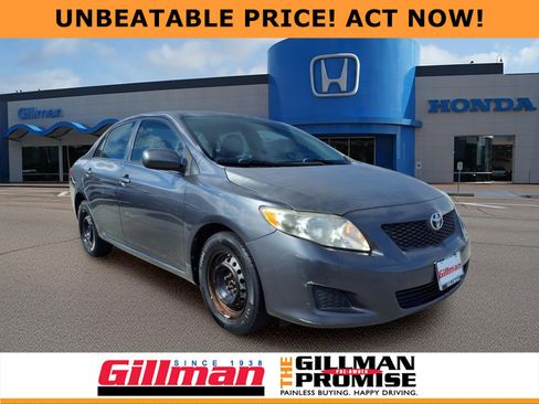 Used 2010 Toyota Corolla image 1