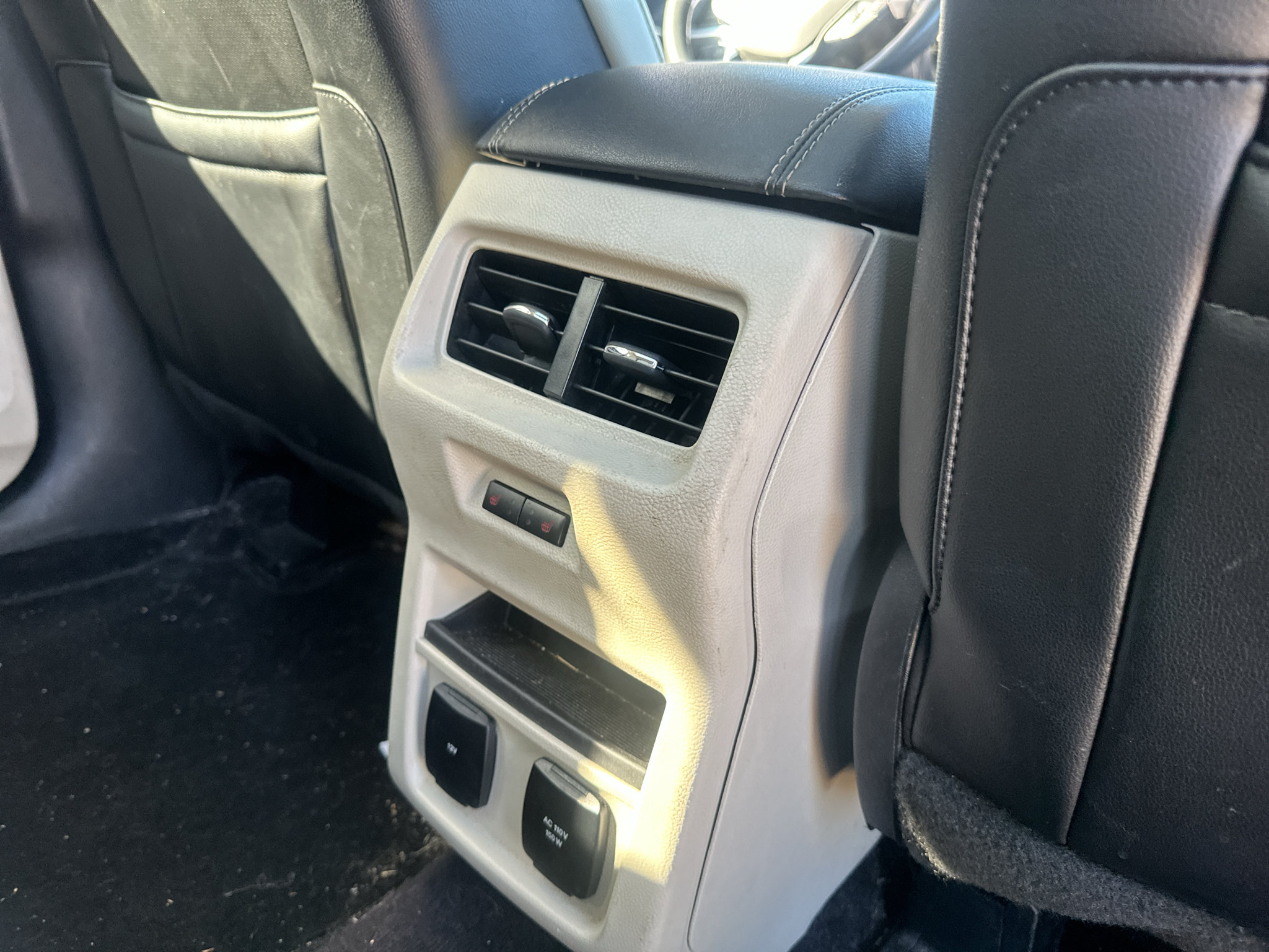 Used 2017 Ford Edge Titanium w/ Equipment Group 301A FWD image 15