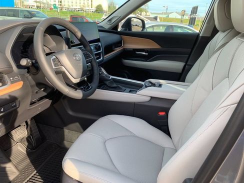New 2026 Toyota Grand Highlander AWD image 10