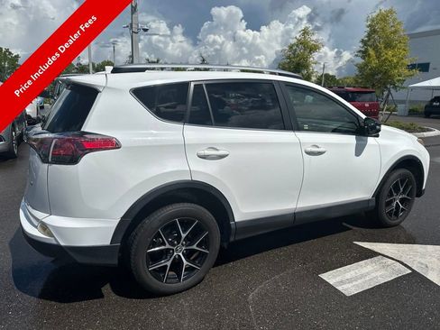 Used 2018 Toyota RAV4 SE w/ Power Extra Value Package FWD image 4