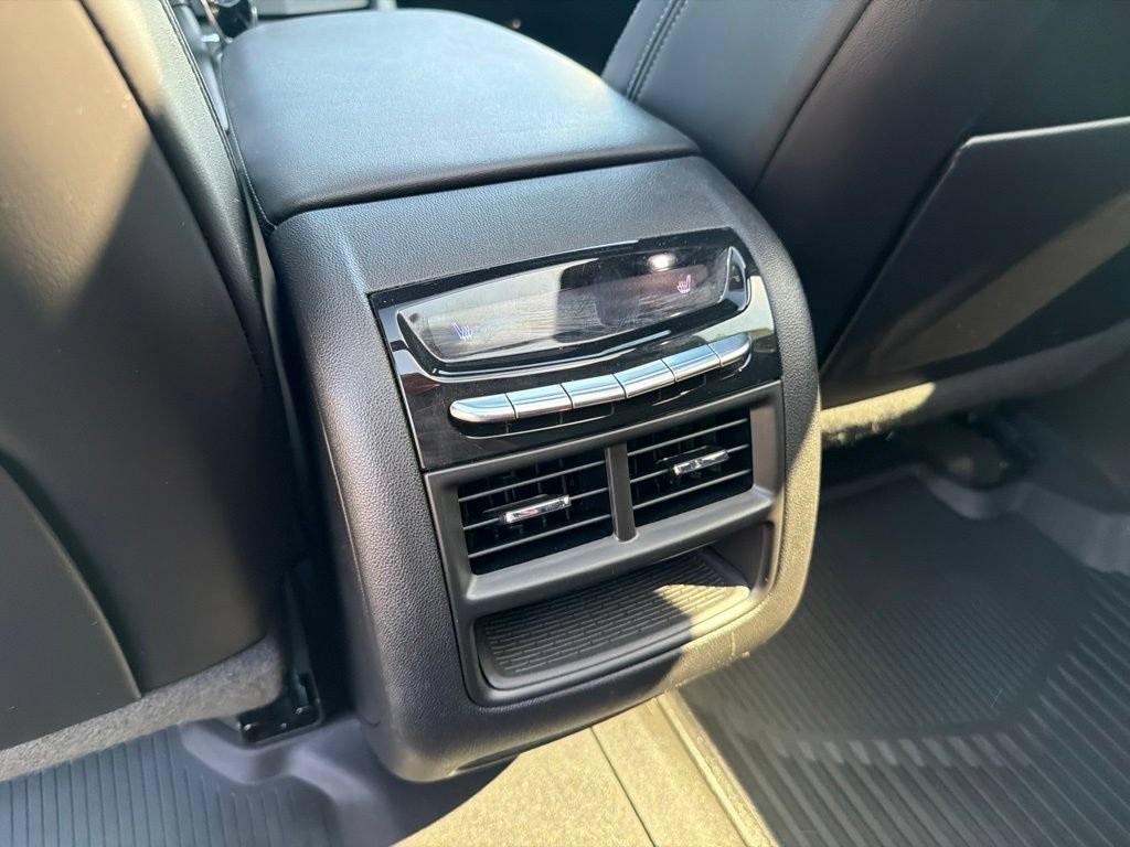 Used 2022 Cadillac XT5 Premium Luxury w/ Technology Package FWD image 44