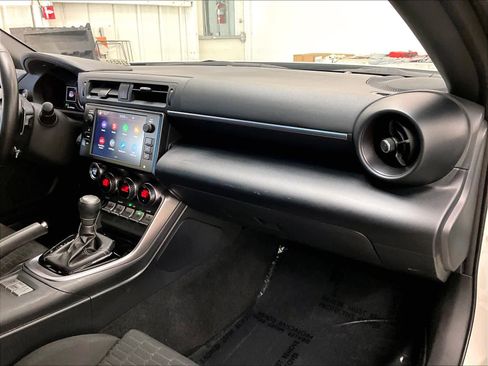 Used 2022 Toyota GR86 w/ ALL Weather Mat Package (TMS) image 16