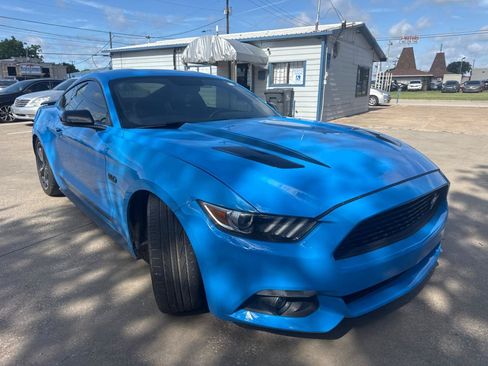 Used 2017 Ford Mustang GT Premium w/ Enhanced Security Package RWD image 3