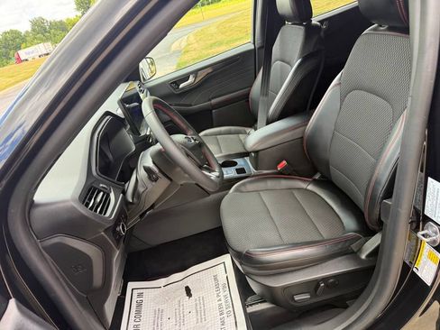 Certified 2023 Ford Escape ST-Line w/ Tech Pack #1 FWD image 22